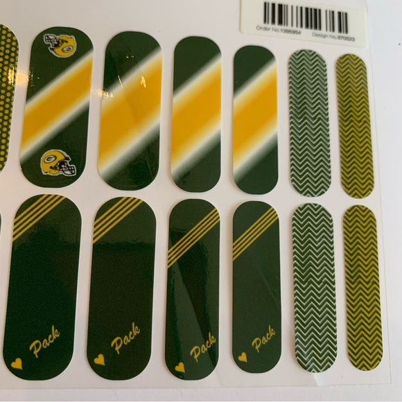 Green Bay Packers Jamberry Nail Art Wraps, NWT, NFL Football Team, NAS Nail Art - Picture 9 of 10
